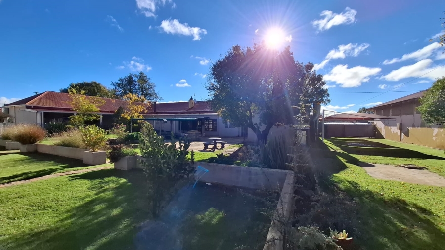 8 Bedroom Property for Sale in Memel Free State